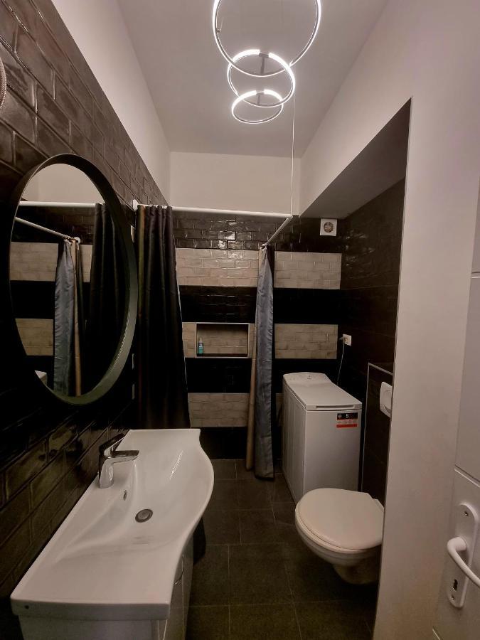 Bass Apartment พูลา ภายนอก รูปภาพ